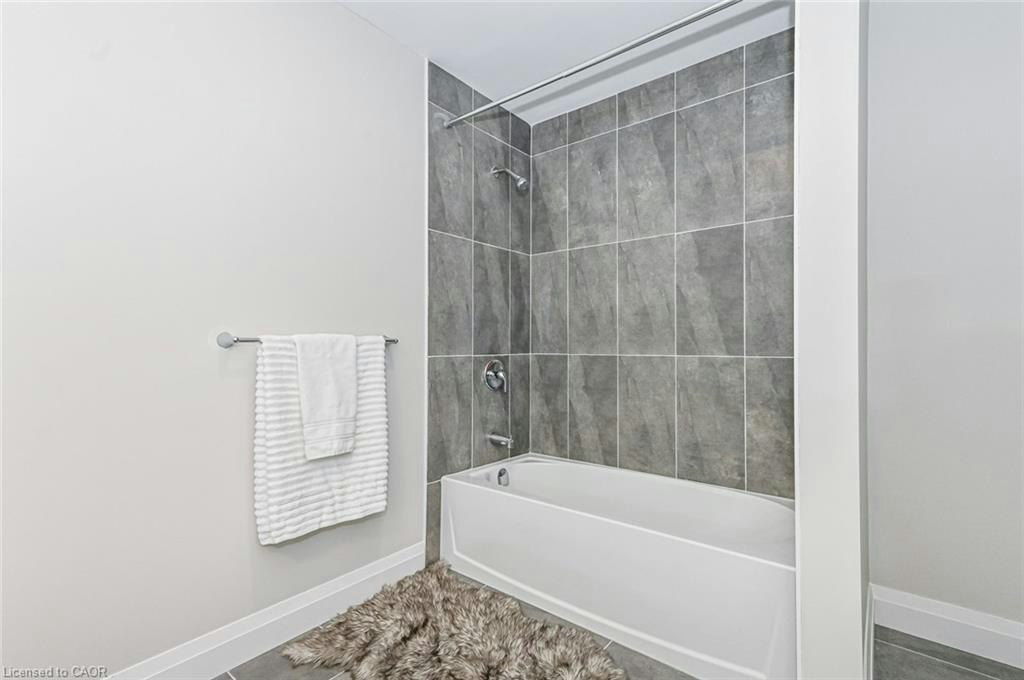 114-5 Wake Robin Drive, Kitchener, ON, N2E 0H6 - 13
