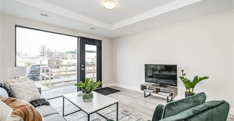 114-5 Wake Robin Drive, Kitchener, ON, N2E 0H6 - 3