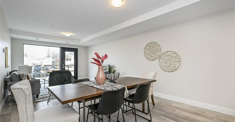 114-5 Wake Robin Drive, Kitchener, ON, N2E 0H6 - 8