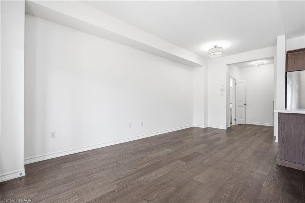 26 Hiscott Drive, Hamilton, ON, L8B 0A3 - 12