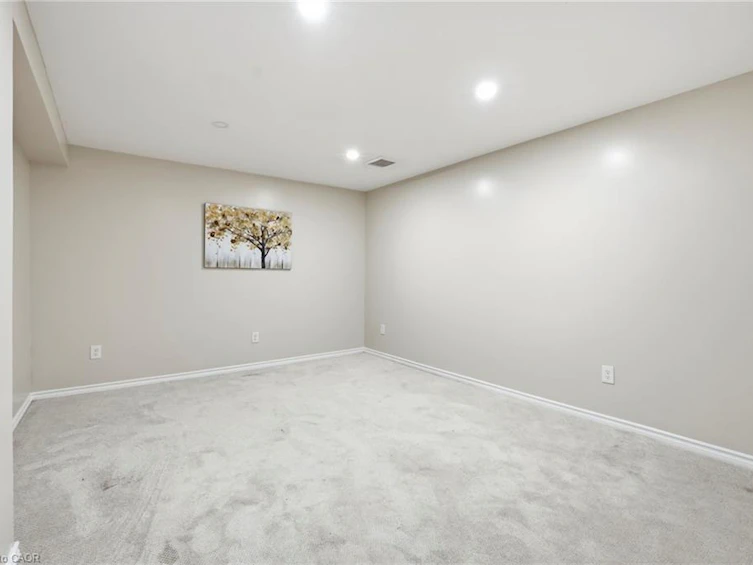 18 Sable Drive, Hamilton, ON, L9K 1K9 - 32