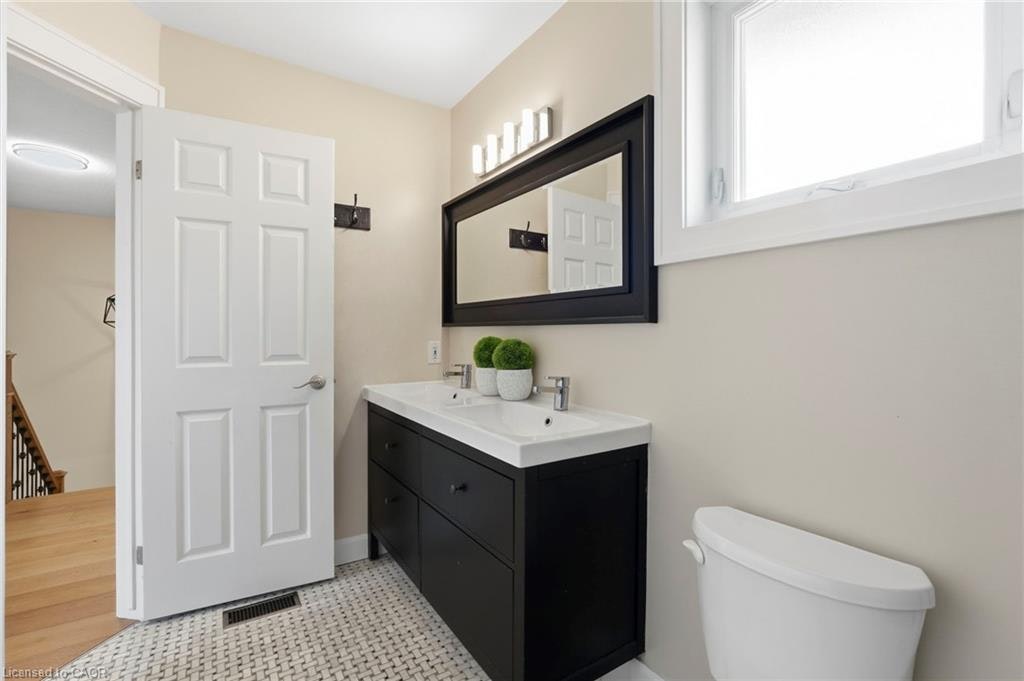 18 Sable Drive, Hamilton, ON, L9K 1K9 - 23