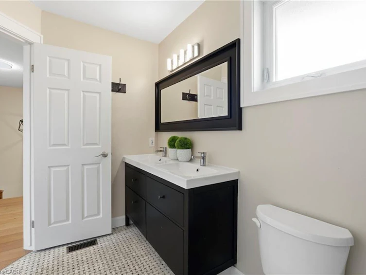 18 Sable Drive, Hamilton, ON, L9K 1K9 - 23