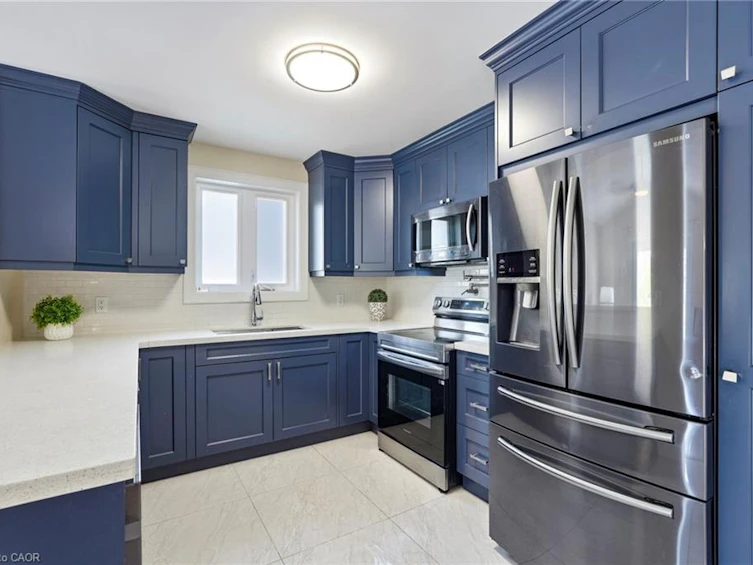 18 Sable Drive, Hamilton, ON, L9K 1K9 - 12
