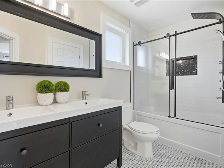 18 Sable Drive, Hamilton, ON, L9K 1K9 - 21