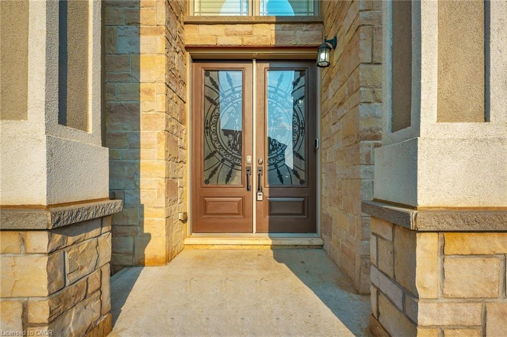 7 Riesling Court, Hamilton, ON, L8G 0B4 - 7