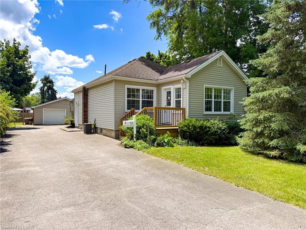 93 Barnes Avenue, Brantford, ON, N3R 4Y9