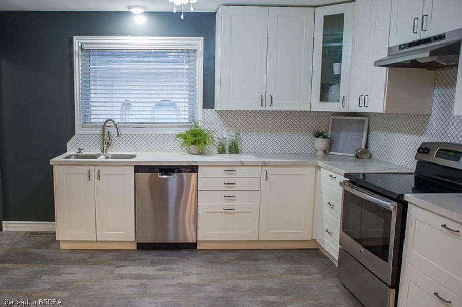 MAIN-225 Chatham Street, Brantford, ON, N3S 4H2 - 6