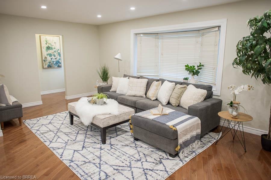 MAIN-225 Chatham Street, Brantford, ON, N3S 4H2 - 2