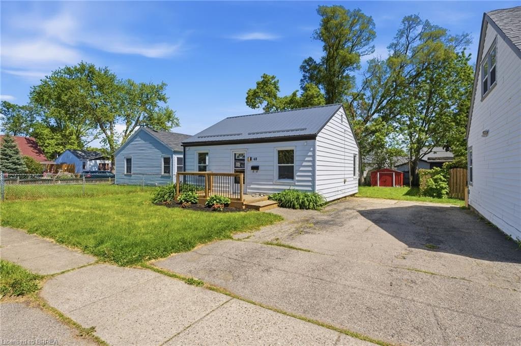 48 Seventh Avenue, Brantford, ON, N3S 1B4 - 3