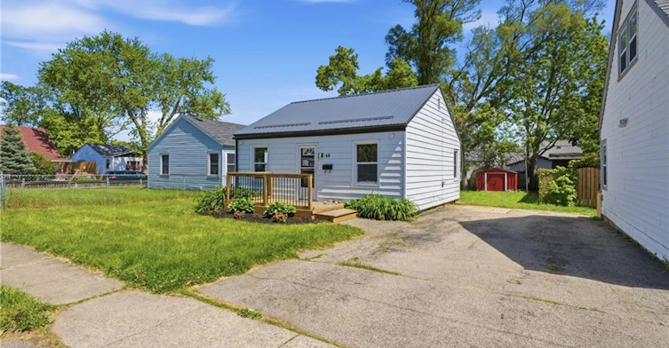 48 Seventh Avenue, Brantford, ON, N3S 1B4 - 3