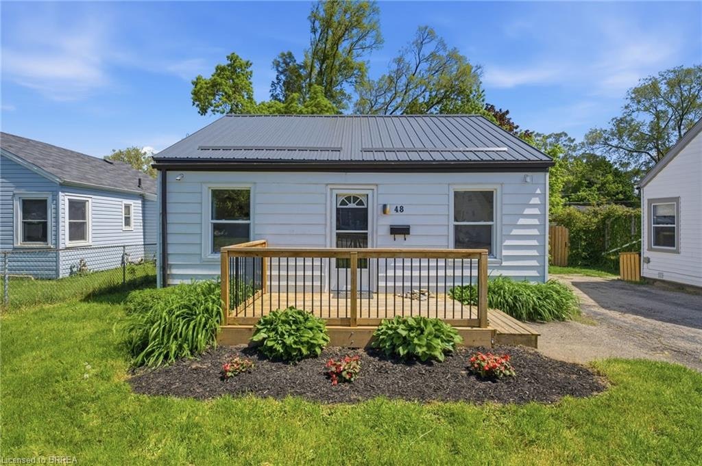 48 Seventh Avenue, Brantford, ON, N3S 1B4