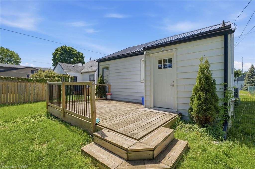 48 Seventh Avenue, Brantford, ON, N3S 1B4 - 16