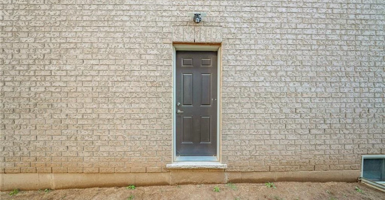 Lower-7 Riesling Court, Hamilton, ON, L8G 0B4 - 2