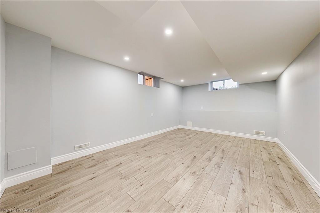 Lower-7 Riesling Court, Hamilton, ON, L8G 0B4 - 10