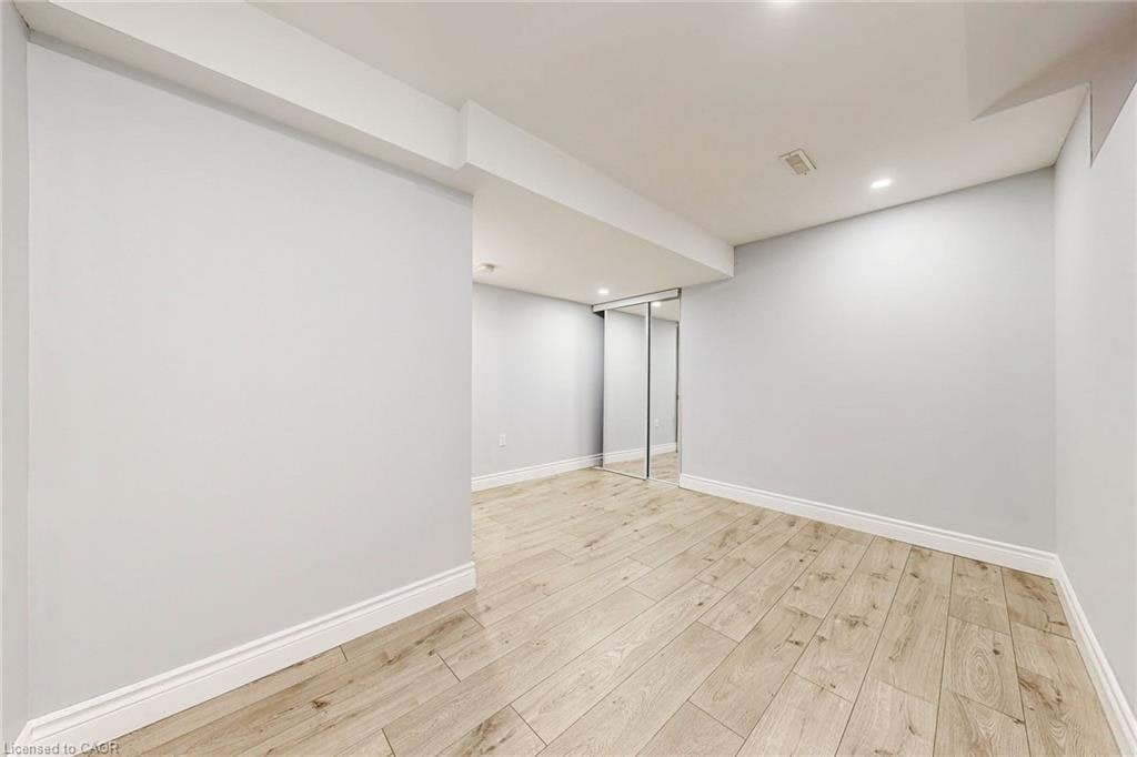 Lower-7 Riesling Court, Hamilton, ON, L8G 0B4 - 13