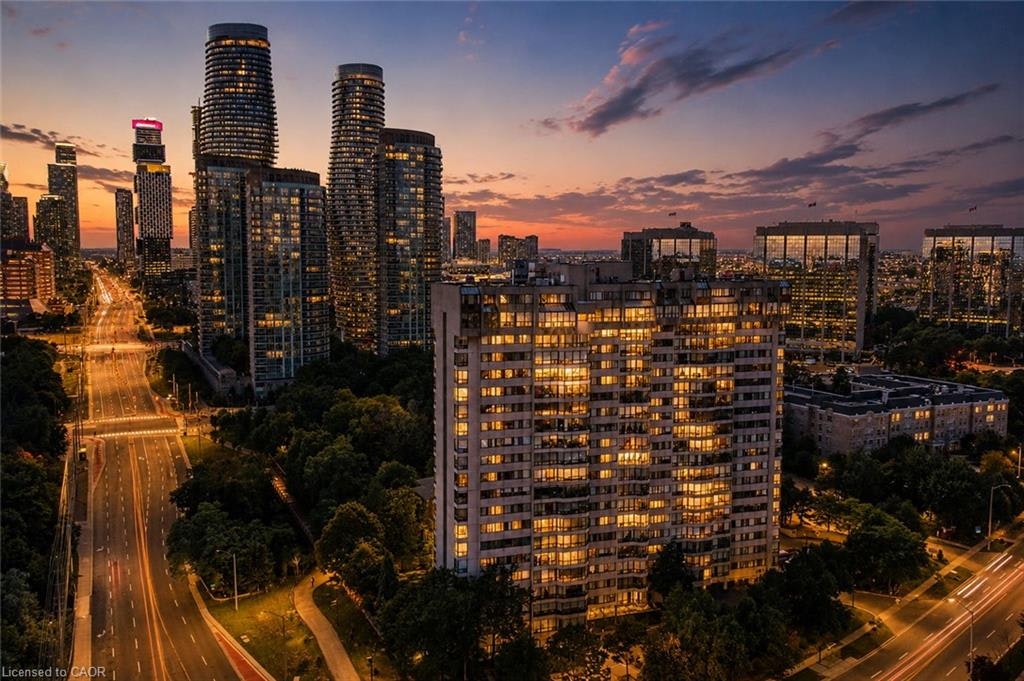 PH1-200 Robert Speck Parkway, Mississauga, ON, L4Z 1S3