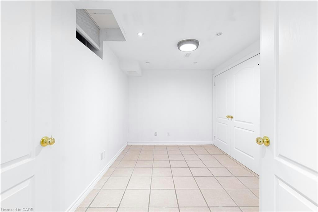 Room E-119 Summers Drive, Thorold, ON, L2V 5C7 - 25
