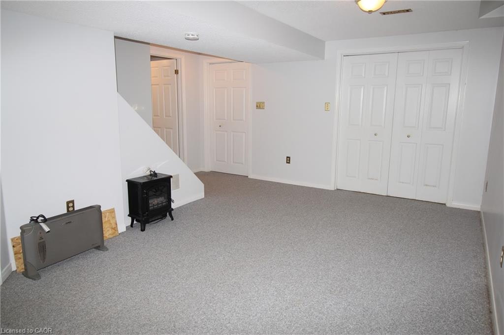BSMT-144 Huntingwood Avenue, Hamilton, ON, L9H 6X7 - 14