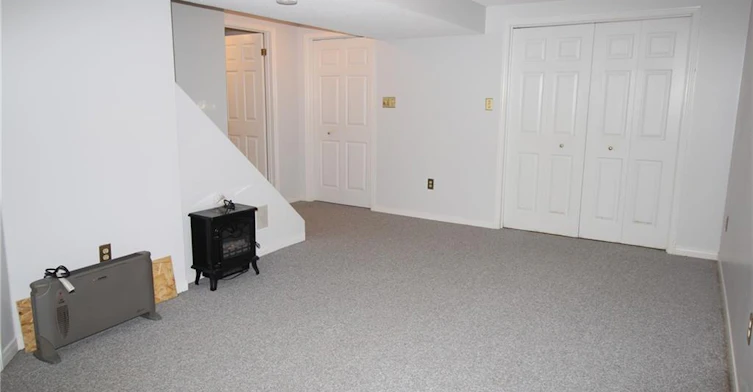 BSMT-144 Huntingwood Avenue, Hamilton, ON, L9H 6X7 - 14