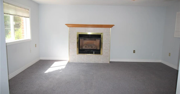 BSMT-144 Huntingwood Avenue, Hamilton, ON, L9H 6X7 - 6