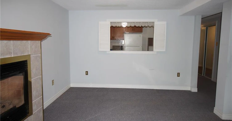 BSMT-144 Huntingwood Avenue, Hamilton, ON, L9H 6X7 - 3