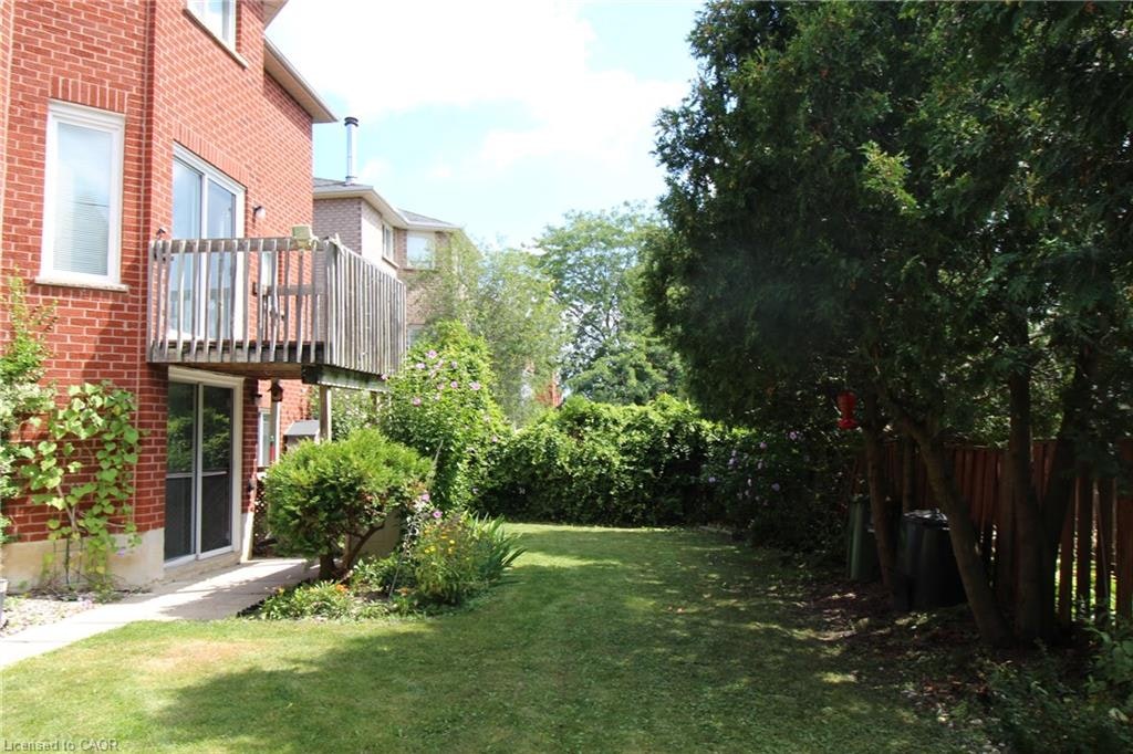 BSMT-144 Huntingwood Avenue, Hamilton, ON, L9H 6X7 - 17