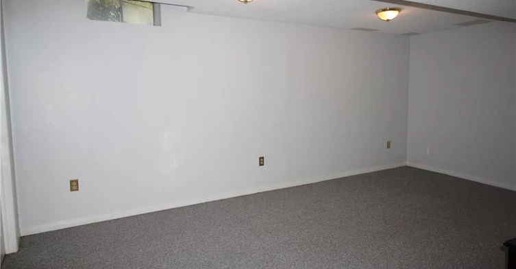 BSMT-144 Huntingwood Avenue, Hamilton, ON, L9H 6X7 - 12
