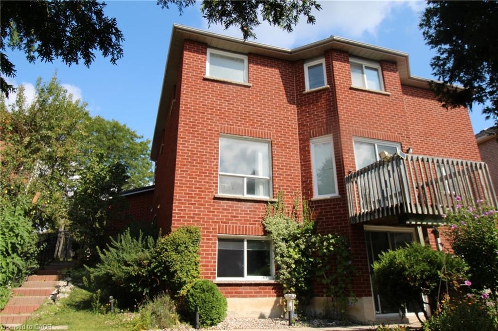 BSMT-144 Huntingwood Avenue, Hamilton, ON, L9H 6X7 - 16