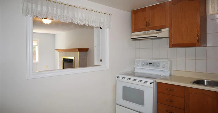 BSMT-144 Huntingwood Avenue, Hamilton, ON, L9H 6X7 - 9