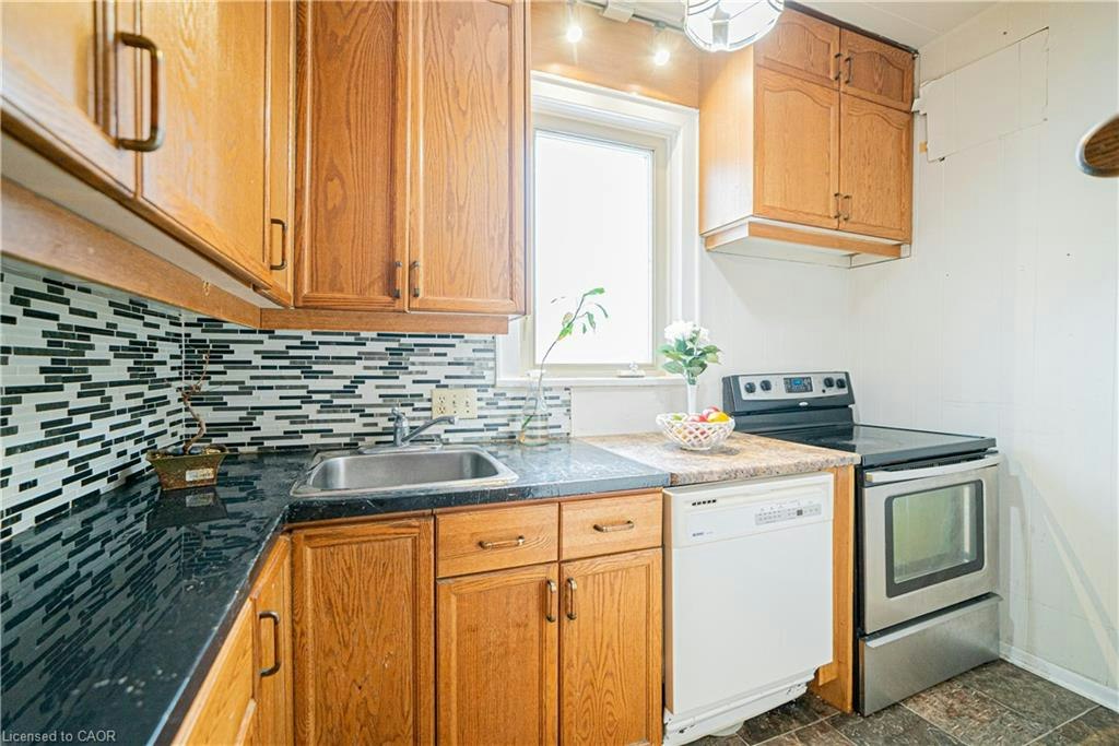 Main-52 Proctor Boulevard, Hamilton, ON, L8M 2M4 - 10