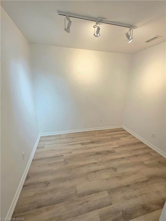 102-1000 Creekside Drive, Hamilton, ON, L9H 7S6 - 13