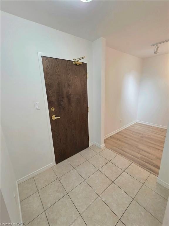 102-1000 Creekside Drive, Hamilton, ON, L9H 7S6 - 12