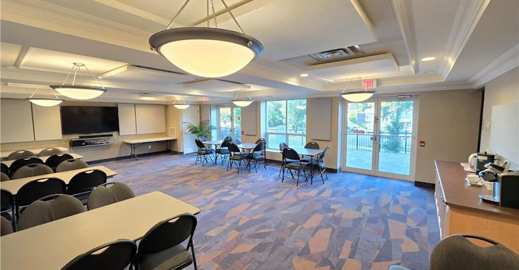 102-1000 Creekside Drive, Hamilton, ON, L9H 7S6 - 8