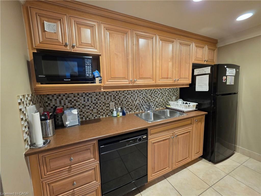 102-1000 Creekside Drive, Hamilton, ON, L9H 7S6 - 9