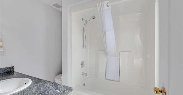 24 Segwun Road, Hamilton, ON, L8B 0K2 - 12