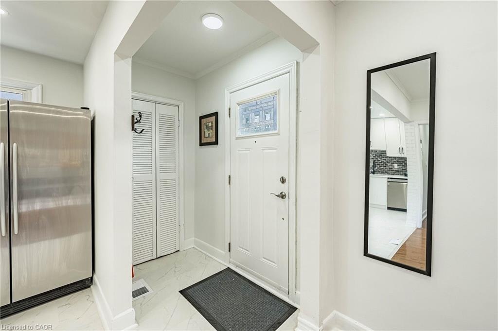 7 Putney Road, Toronto, ON, M8W 2K6 - 7