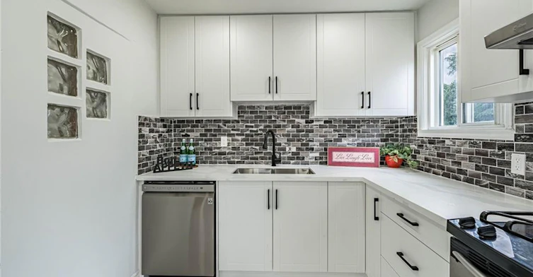 7 Putney Road, Toronto, ON, M8W 2K6 - 13