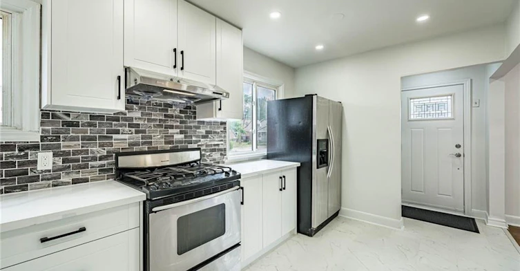 7 Putney Road, Toronto, ON, M8W 2K6 - 15