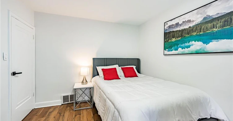 7 Putney Road, Toronto, ON, M8W 2K6 - 19