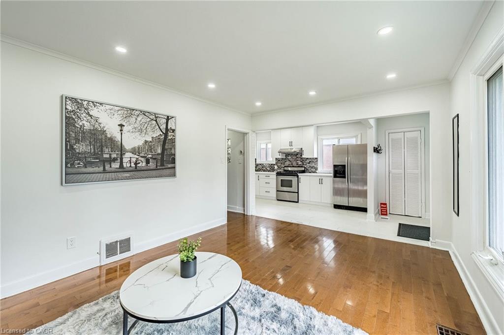 7 Putney Road, Toronto, ON, M8W 2K6 - 11