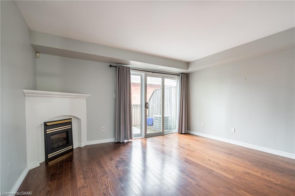 1-266 Limeridge Road E, Hamilton, ON, L9A 2S7 - 4