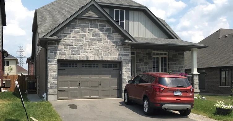 102 B Elmbank Trail, Kitchener, ON, N2R 0H1 - 2