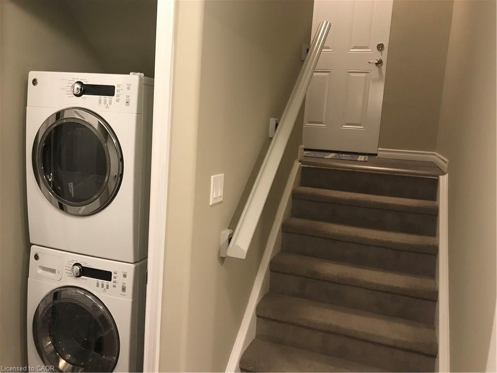 102 B Elmbank Trail, Kitchener, ON, N2R 0H1 - 3