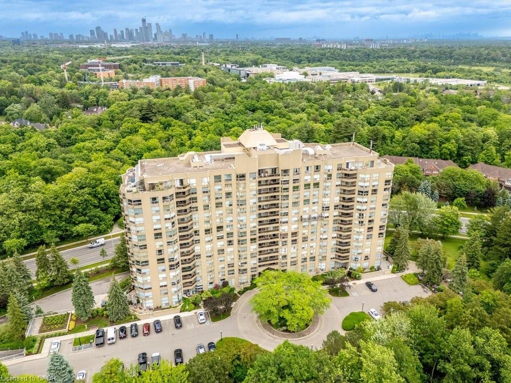 211-1800 The Collegeway, Mississauga, ON, L5L 5S4
