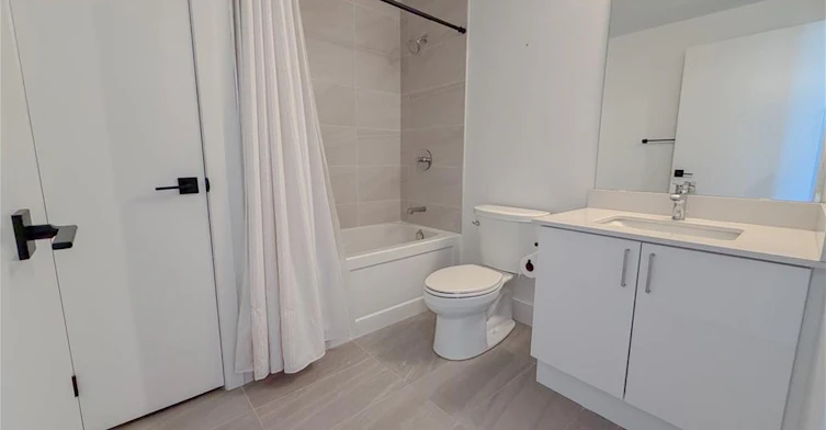 2782 Barton Street E, Hamilton, ON, L8E 3P5 - 9