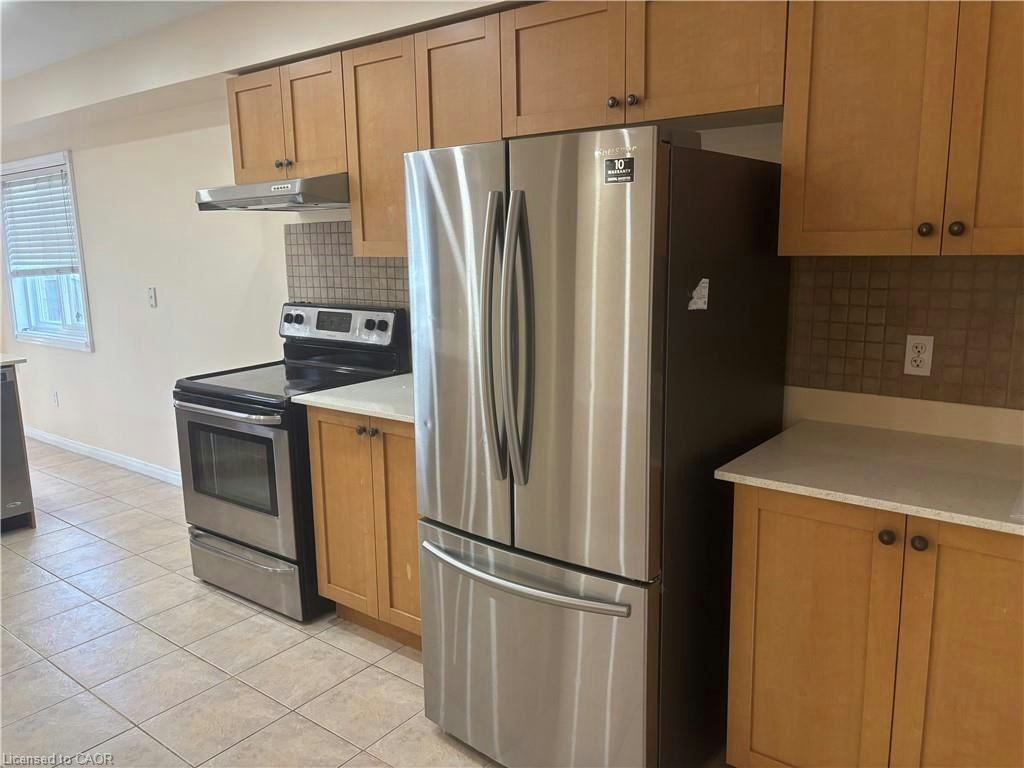 30 Meadow Wood Crescent, Hamilton, ON, L8J 3Z8 - 9