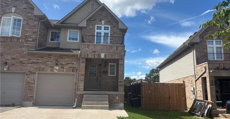30 Meadow Wood Crescent, Hamilton, ON, L8J 3Z8 - 2