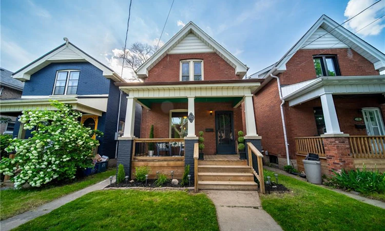 20 Wells Avenue