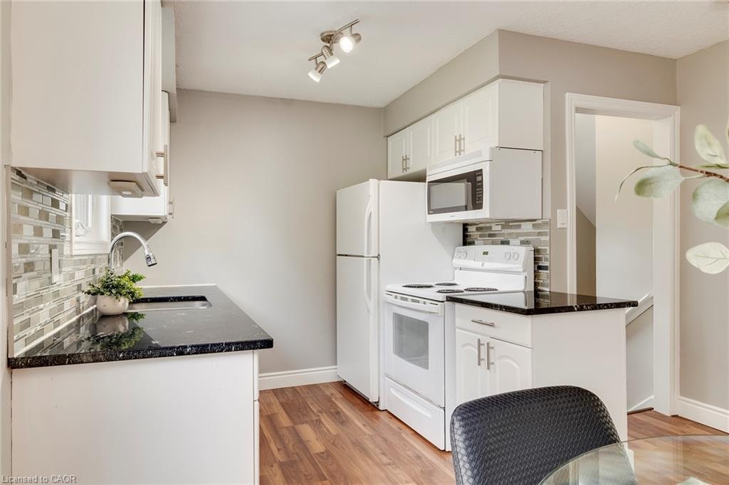 111 Scott Road, Cambridge, ON, N3C 2X6 - 6